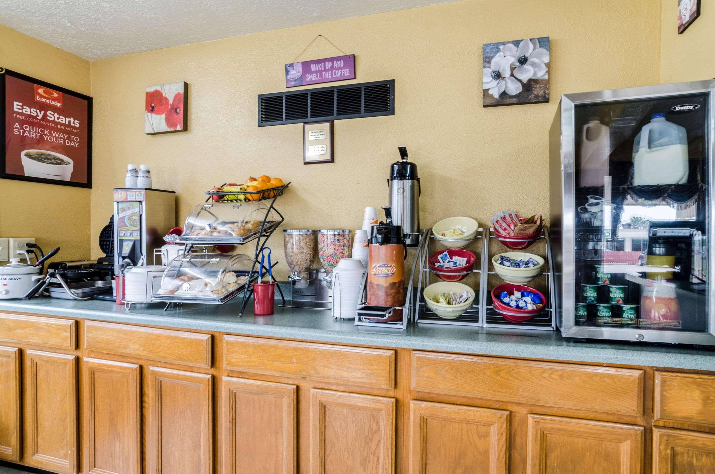 Econo Lodge Winfield Экстерьер фото