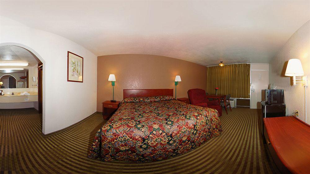 Econo Lodge Winfield Экстерьер фото