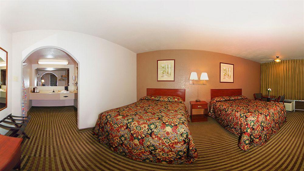 Econo Lodge Winfield Экстерьер фото